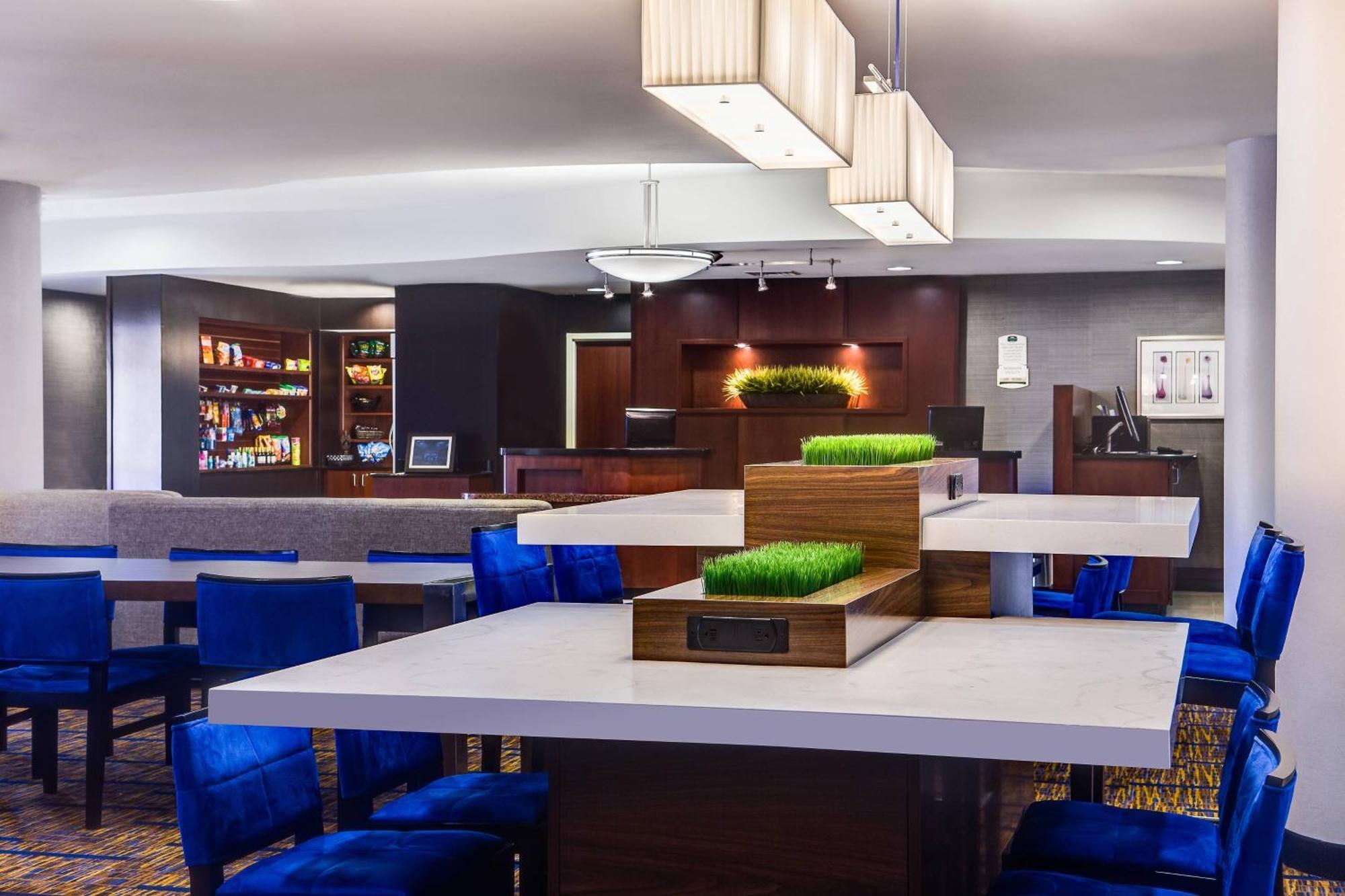 Courtyard Des Moines Ankeny Hotell Eksteriør bilde