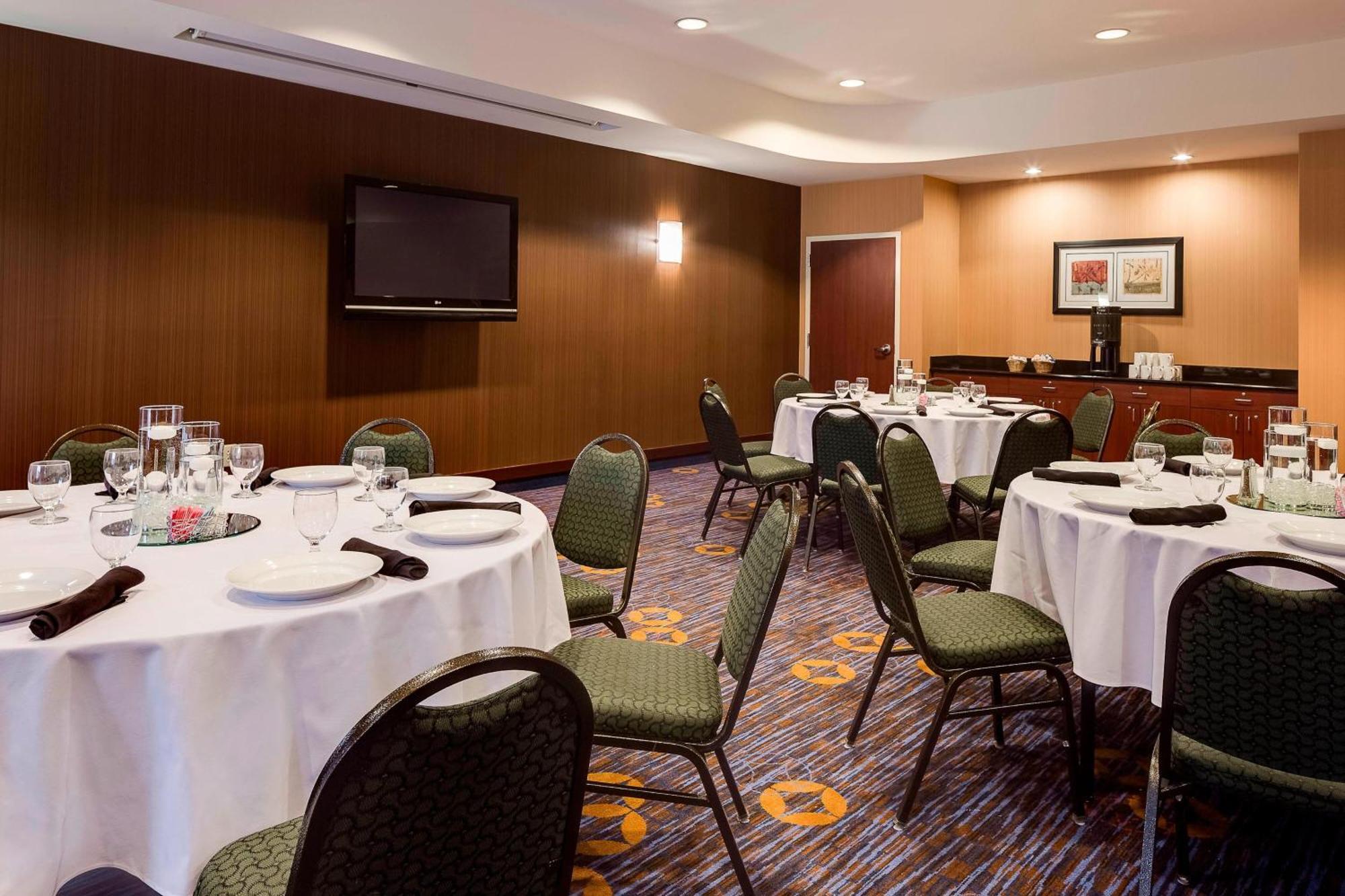 Courtyard Des Moines Ankeny Hotell Eksteriør bilde