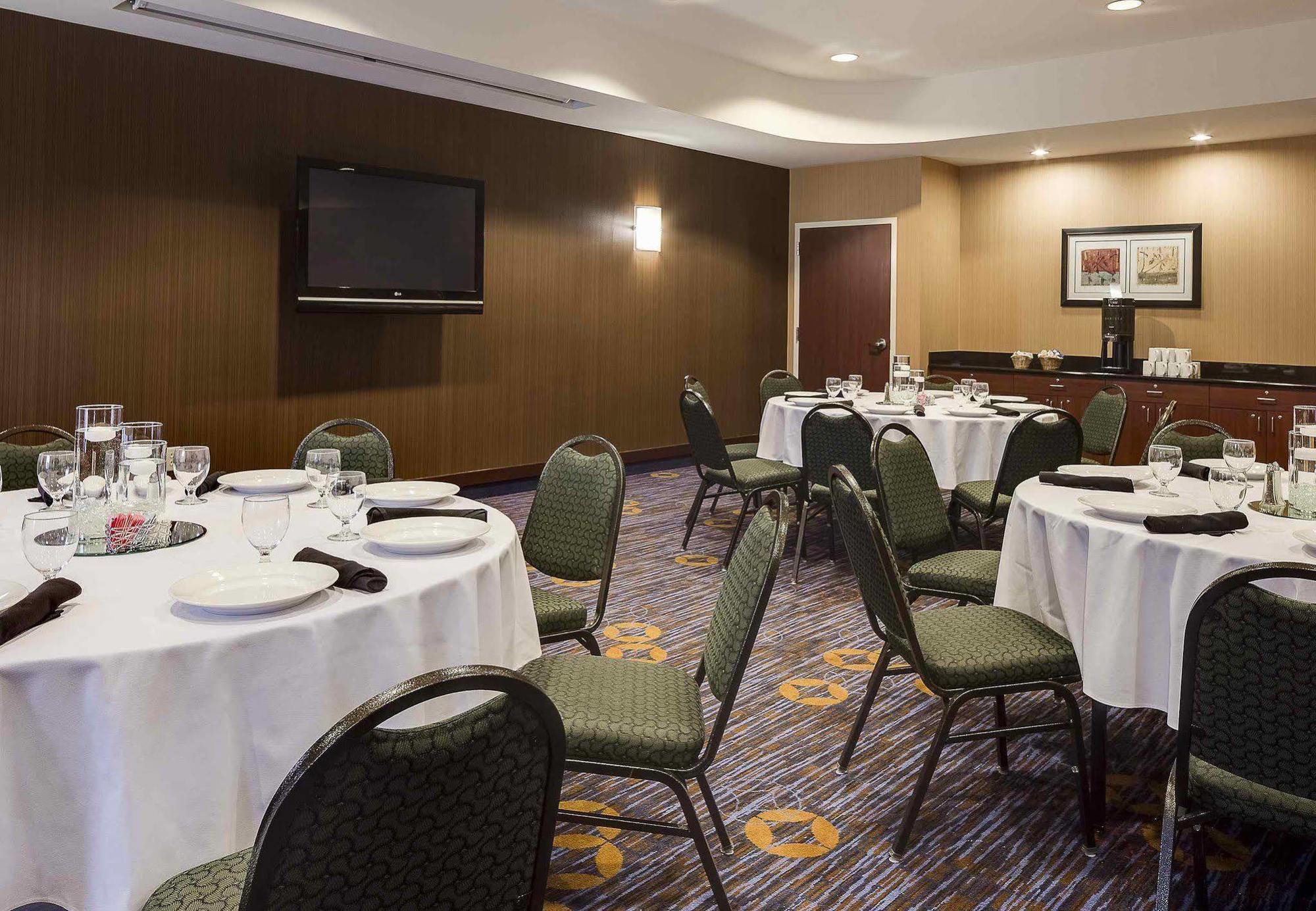 Courtyard Des Moines Ankeny Hotell Eksteriør bilde